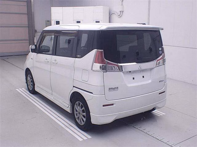 MITSUBISHI DELICA D:2