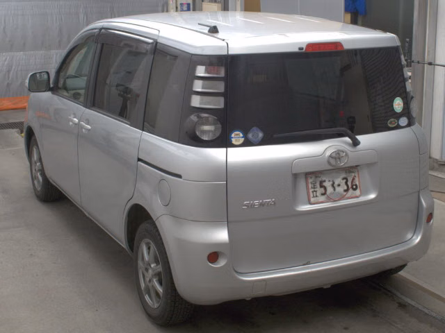 TOYOTA SIENTA