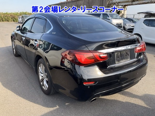 NISSAN FUGA