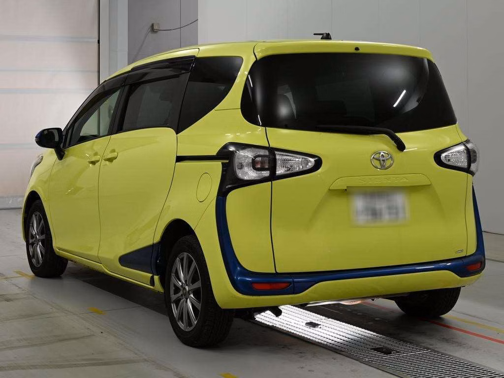 TOYOTA SIENTA