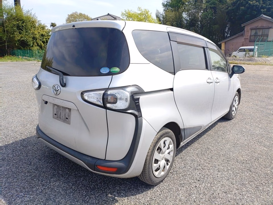 TOYOTA SIENTA