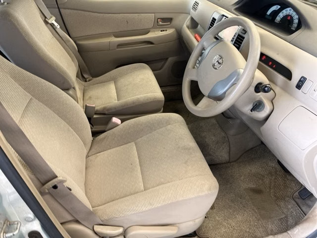 TOYOTA RAUM