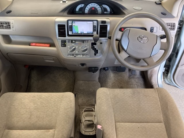 TOYOTA RAUM
