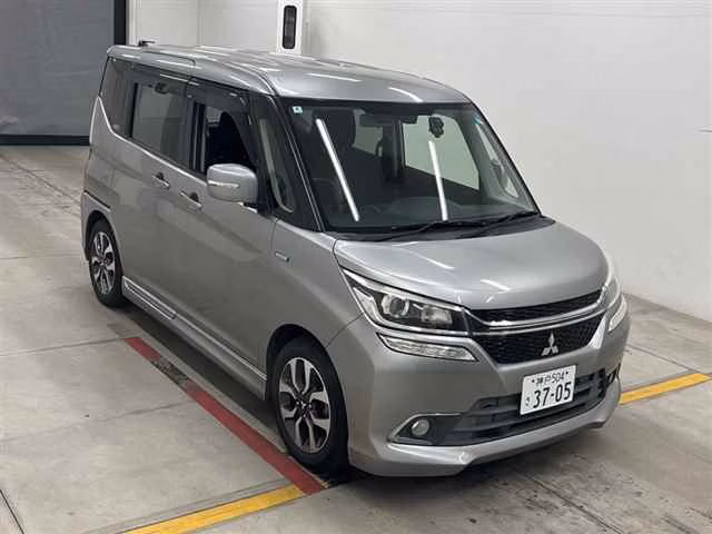 MITSUBISHI DELICA D:2