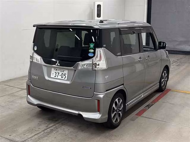 MITSUBISHI DELICA D:2