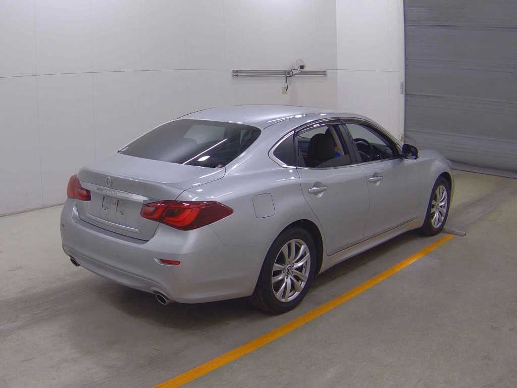 NISSAN FUGA