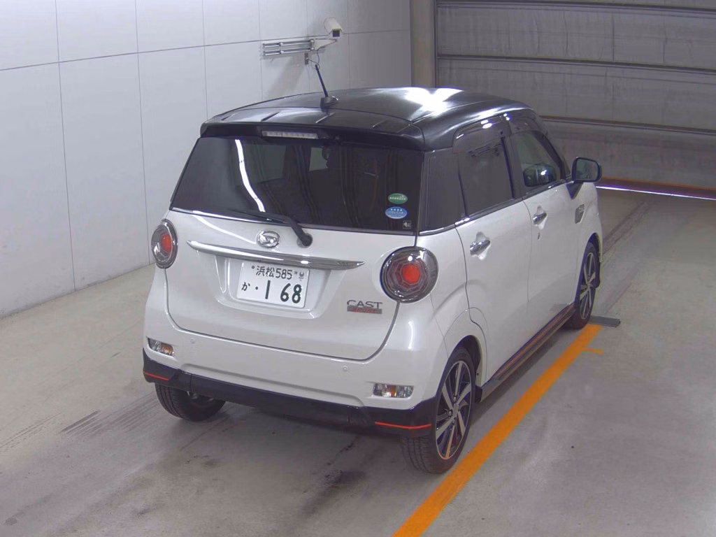 DAIHATSU CAST