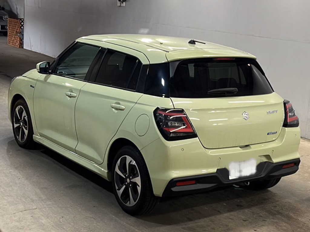SUZUKI SWIFT