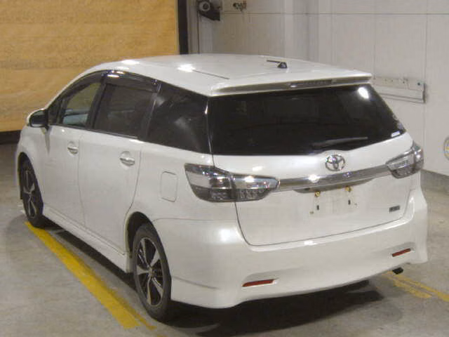 TOYOTA WISH