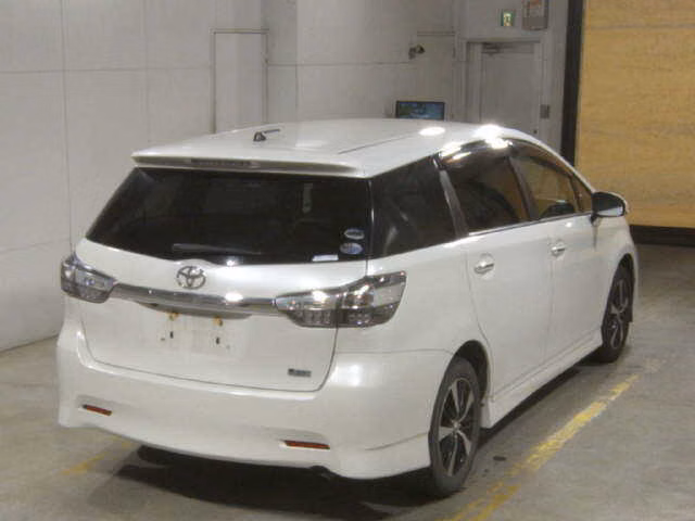 TOYOTA WISH
