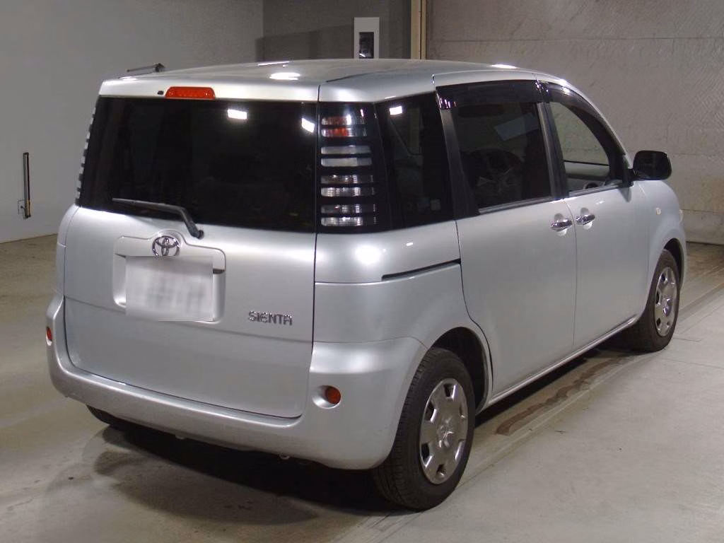 TOYOTA SIENTA