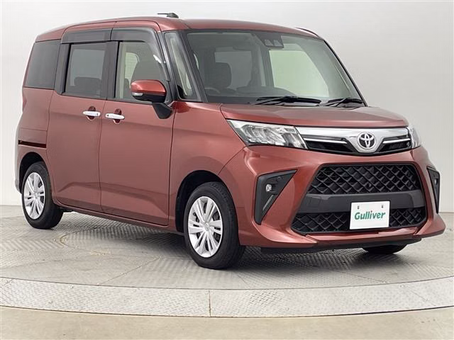 TOYOTA ROOMY