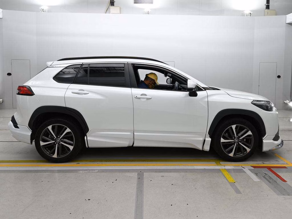 TOYOTA COROLLA CROSS