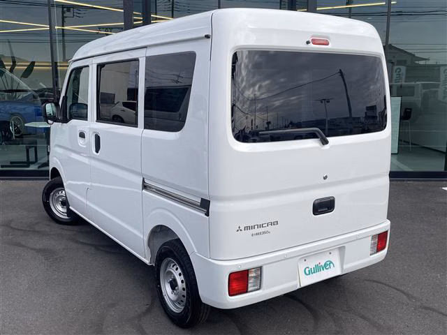 MITSUBISHI MINICAB