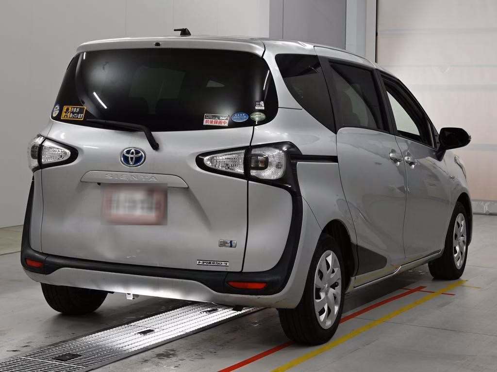 TOYOTA SIENTA