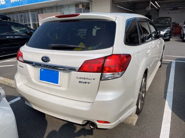 SUBARU LEGACY