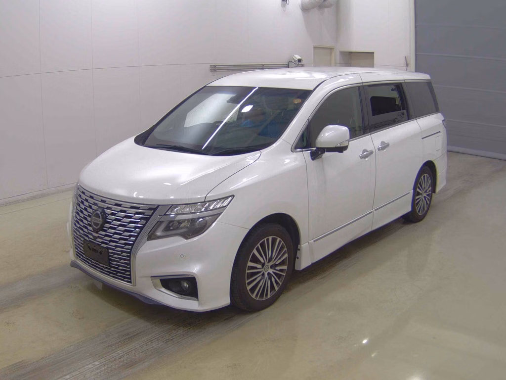 NISSAN ELGRAND