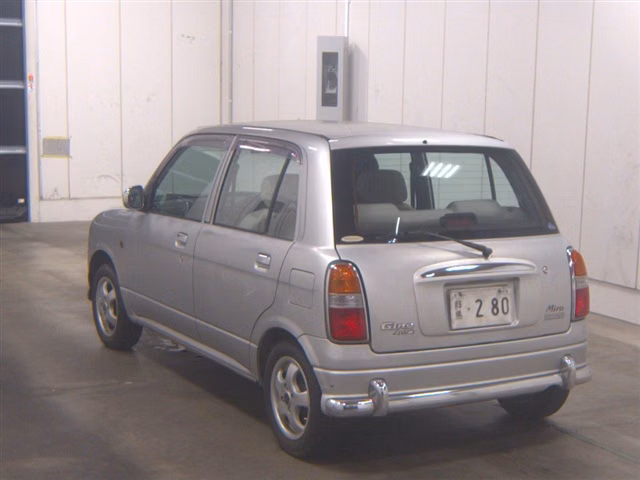 DAIHATSU MIRA GINO