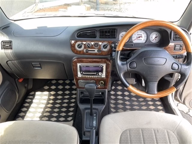 DAIHATSU MIRA GINO