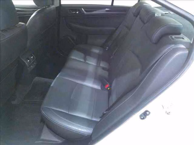 SUBARU LEGACY B4