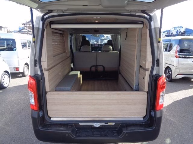 NISSAN CARAVAN