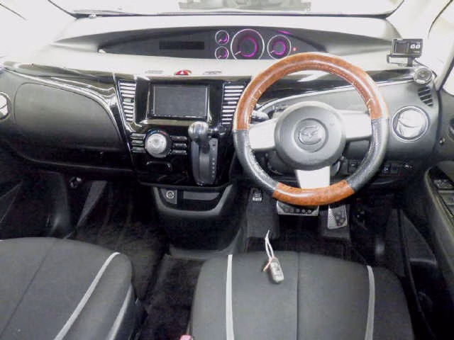 MAZDA BIANTE