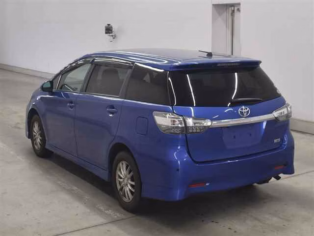 TOYOTA WISH
