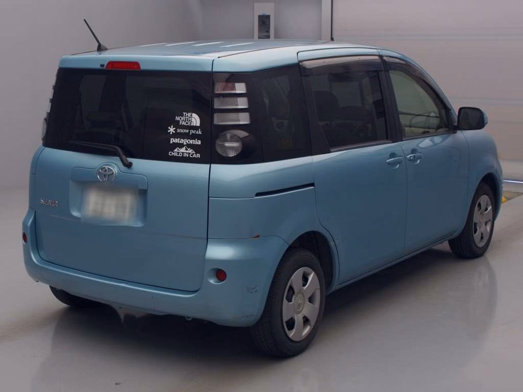 TOYOTA SIENTA