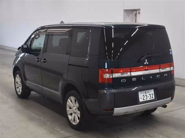 MITSUBISHI DELICA D:5