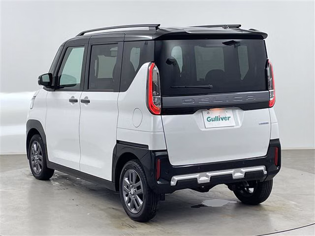 MITSUBISHI DELICA MINI