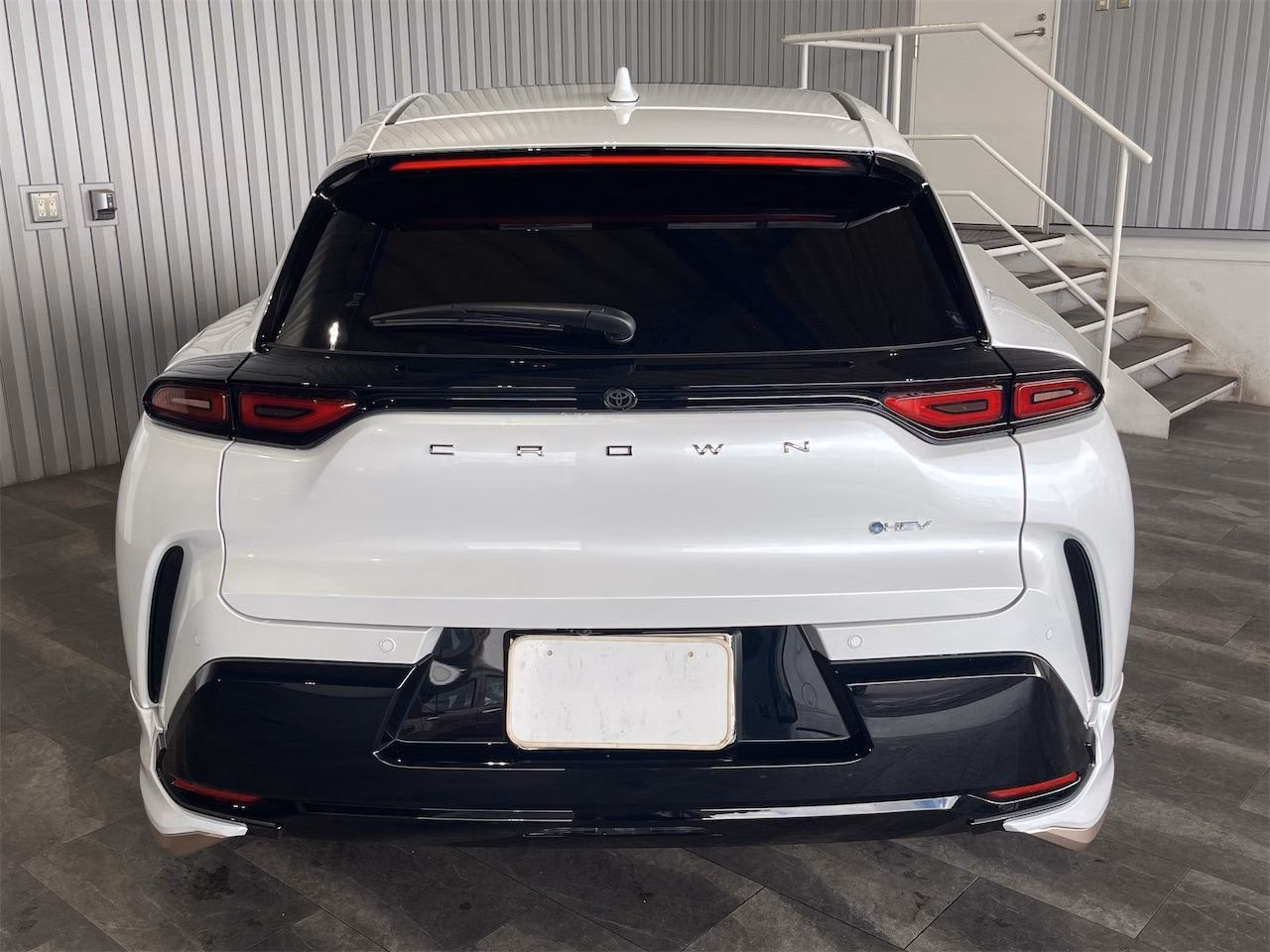 TOYOTA CROWN