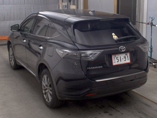 TOYOTA HARRIER