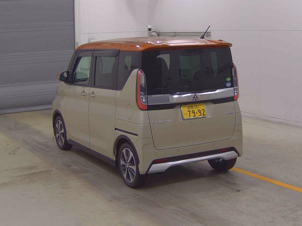 MITSUBISHI EK SPACE