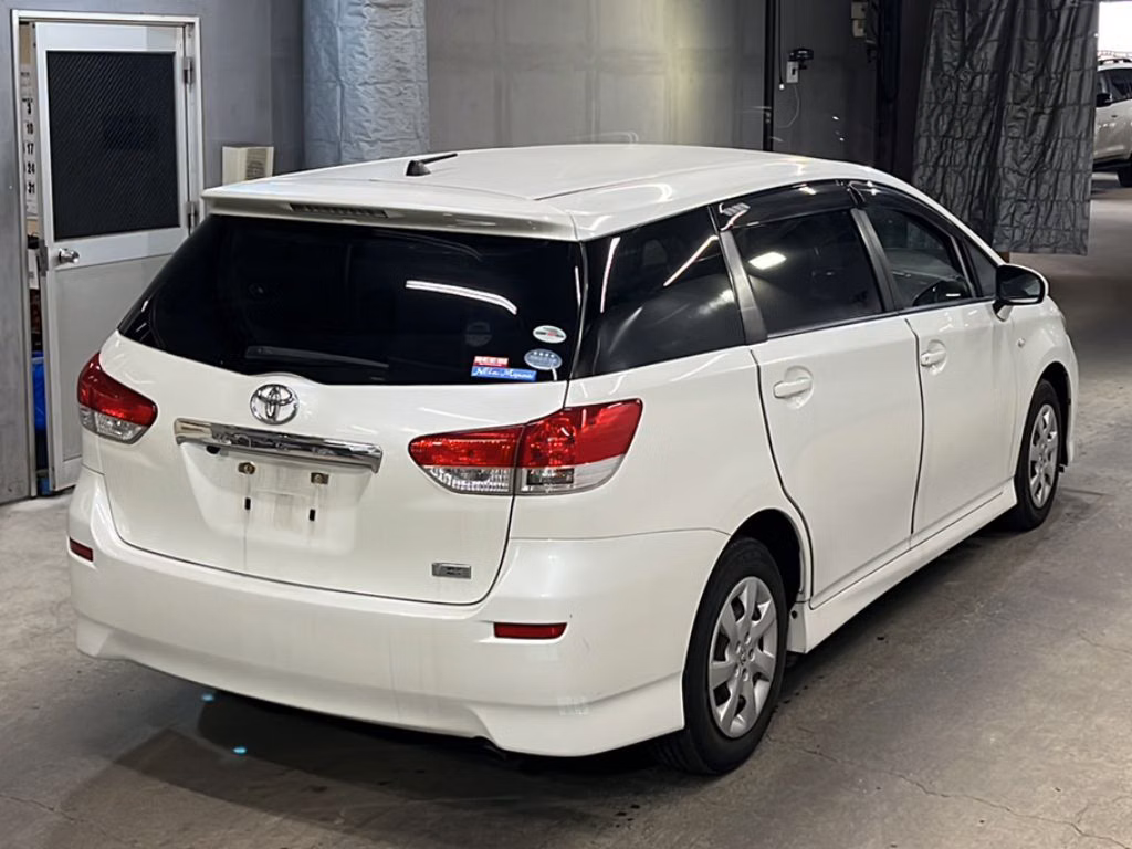 TOYOTA WISH