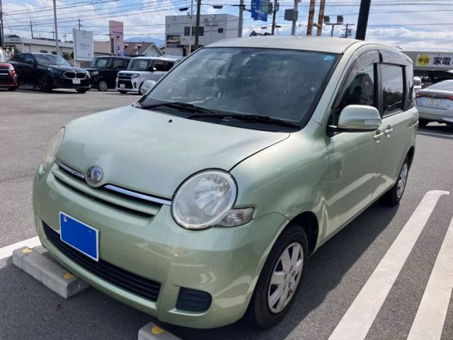 TOYOTA SIENTA