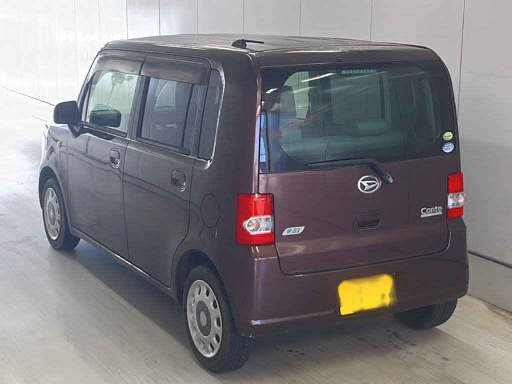 DAIHATSU MOVE CONTE