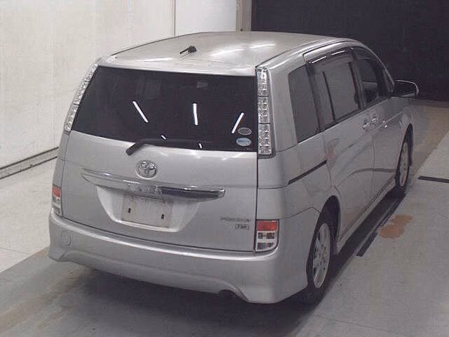 TOYOTA ISIS