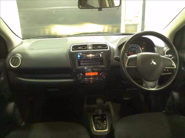 MITSUBISHI MIRAGE