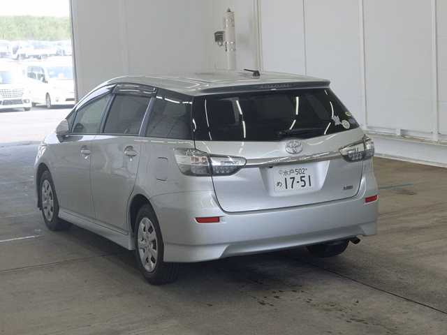 TOYOTA WISH