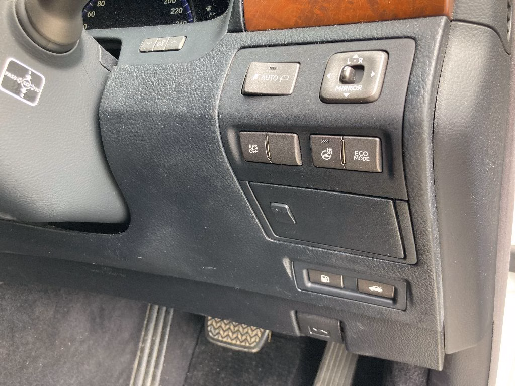 LEXUS LS460