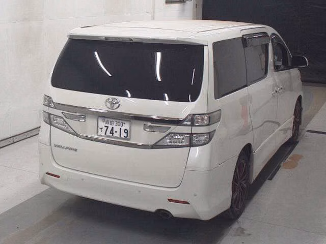 TOYOTA VELLFIRE