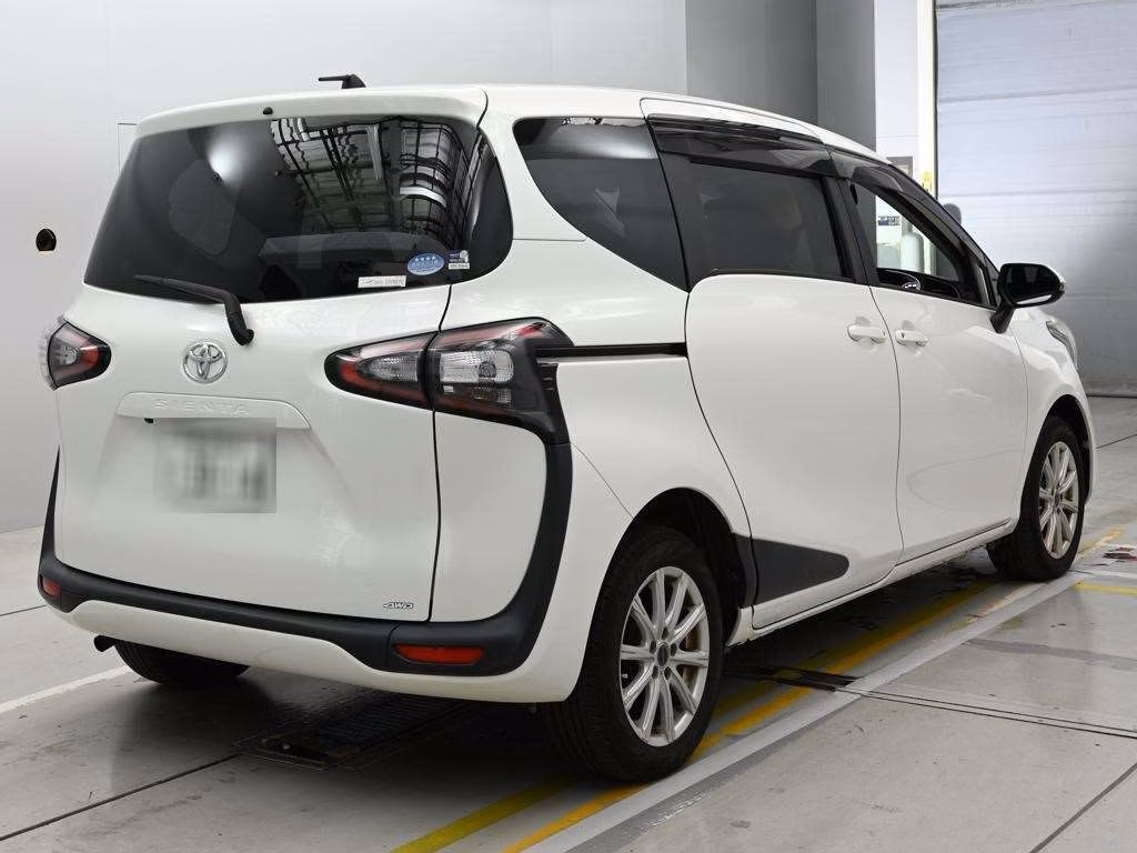 TOYOTA SIENTA