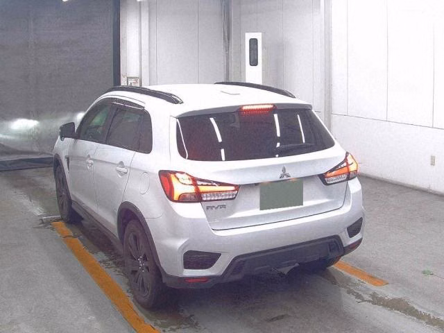 MITSUBISHI RVR