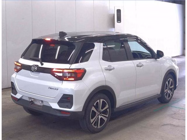 DAIHATSU ROCKY