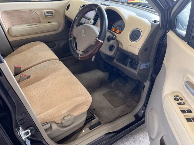 NISSAN MOCO
