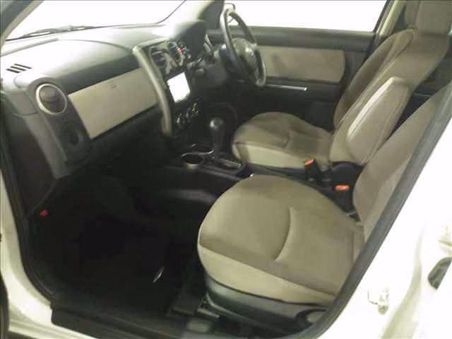 MAZDA VERISA
