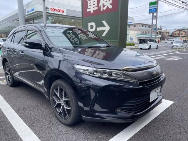 TOYOTA HARRIER