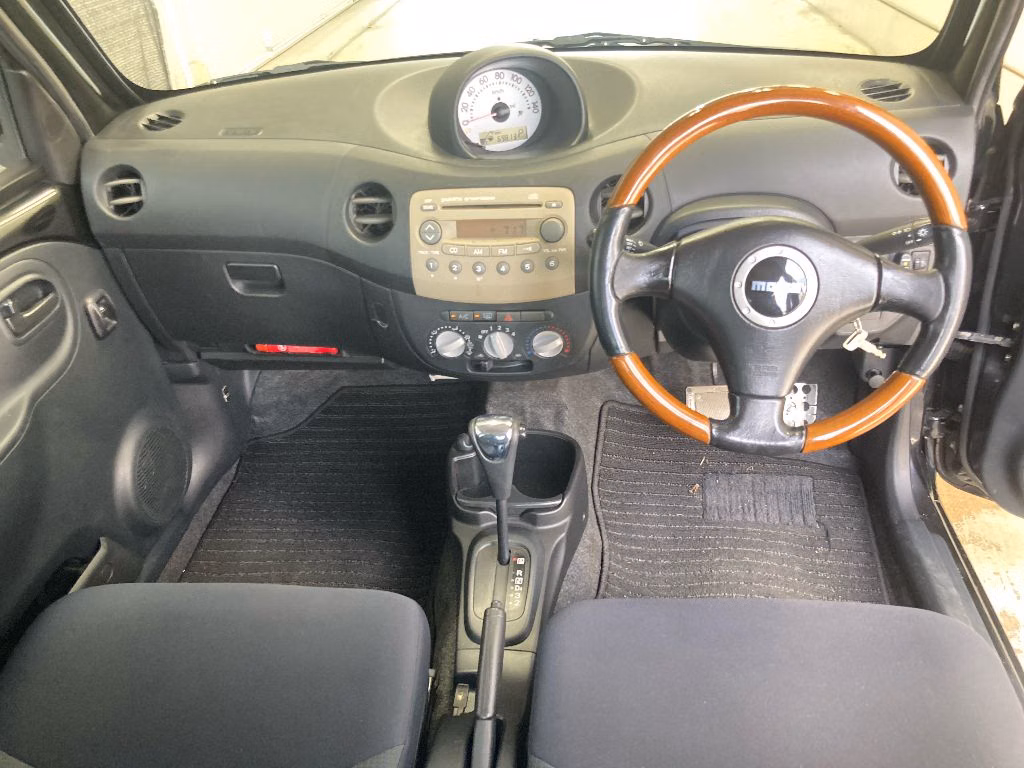 DAIHATSU ESSE