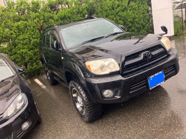 TOYOTA HILUX SURF