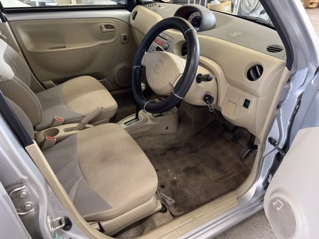 DAIHATSU ESSE